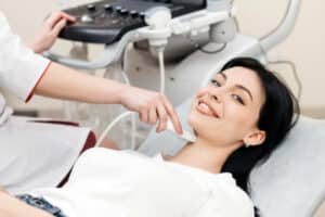 come funziona la visita endocrinologica